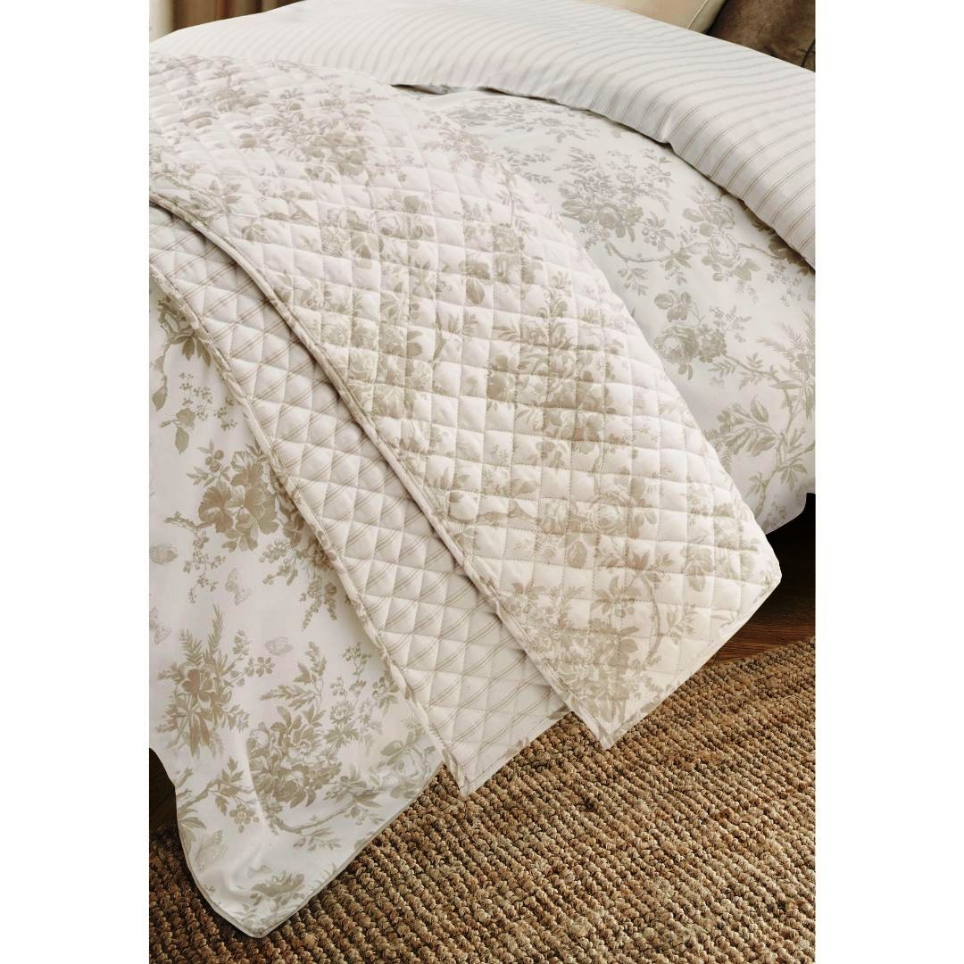 Покривало WALLED GARDEN 235*235 (Dove Grey)